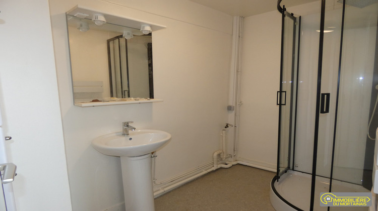 Ma-Cabane - Location Appartement Saint-Hilaire-du-Harcouët, 32 m²