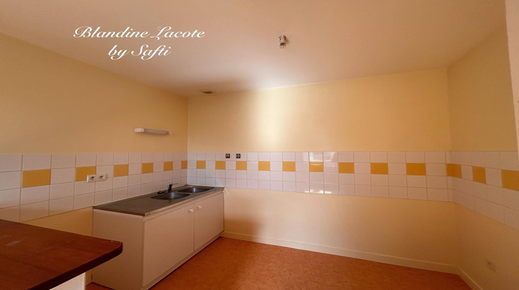 Ma-Cabane - Location Appartement Saint-Hilaire-le-Chateau, 56 m²
