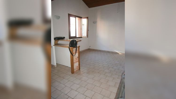 Ma-Cabane - Location Appartement SAINT-HIPPOLYTE, 59 m²