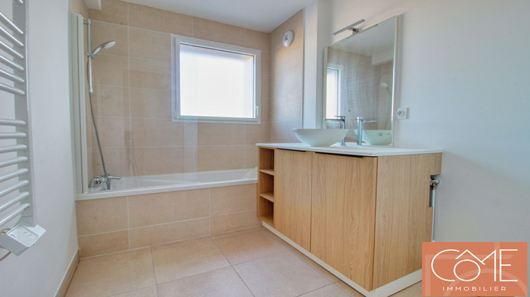 Ma-Cabane - Location Appartement SAINT-JACQUES-DE-LA-LANDE, 120 m²