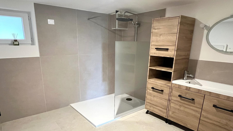 Ma-Cabane - Location Appartement Saint-Jean-d'Angely, 62 m²