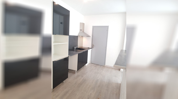 Ma-Cabane - Location Appartement Saint-Jean-d'Angély, 23 m²