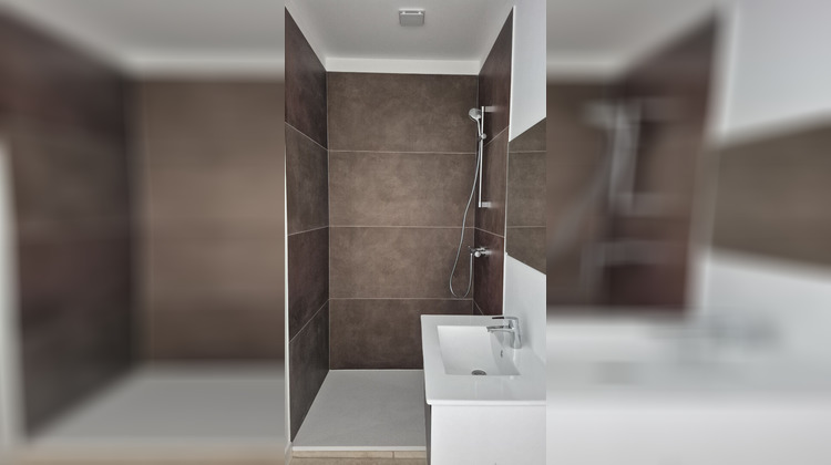 Ma-Cabane - Location Appartement SAINT-JEAN-D'ANGELY, 32 m²