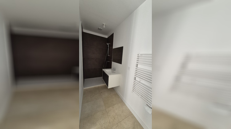 Ma-Cabane - Location Appartement SAINT-JEAN-D'ANGELY, 32 m²