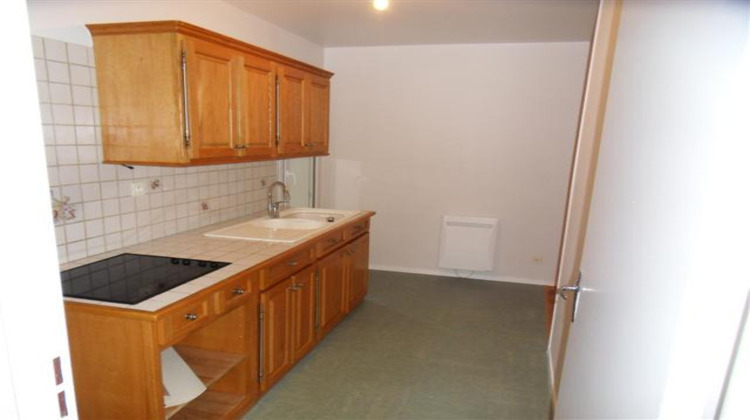 Ma-Cabane - Location Appartement SAINT-JEAN-DE-BRAYE, 50 m²