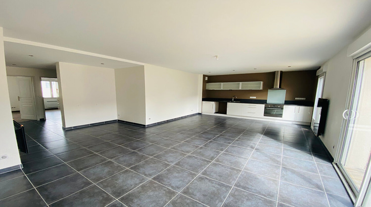 Ma-Cabane - Location Appartement SAINT-JEAN-DE-BRAYE, 71 m²