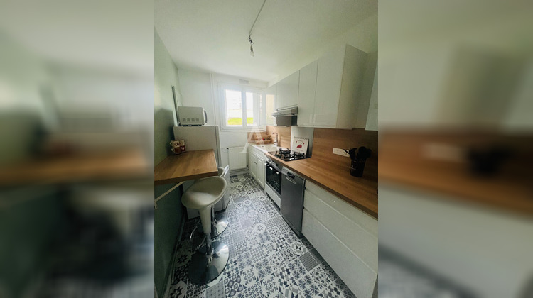 Ma-Cabane - Location Appartement SAINT-JEAN-DE-LA-RUELLE, 52 m²