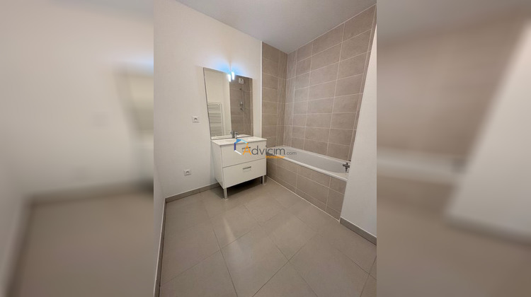 Ma-Cabane - Location Appartement Saint-Jean-de-la-Ruelle, 55 m²