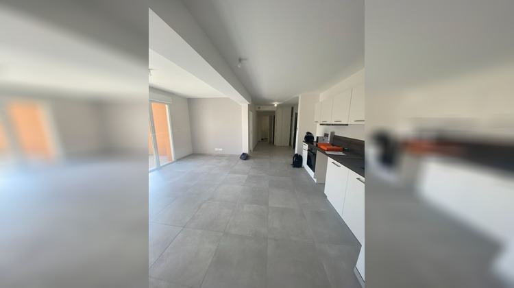 Ma-Cabane - Location Appartement SAINT-JEAN-DE-LA-RUELLE, 69 m²