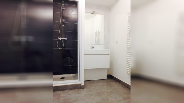 Ma-Cabane - Location Appartement SAINT-JEAN-DE-VEDAS, 40 m²