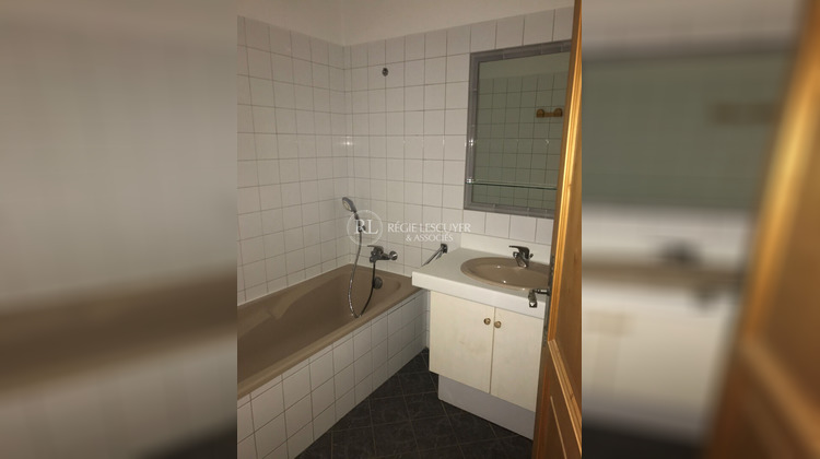 Ma-Cabane - Location Appartement SAINT-JEAN-DES-VIGNES, 70 m²