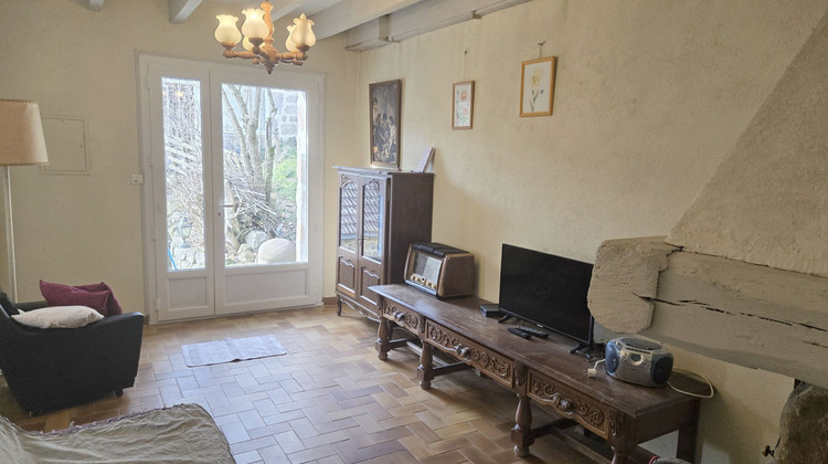 Ma-Cabane - Location Appartement Saint-Jeure-d'Andaure, 57 m²