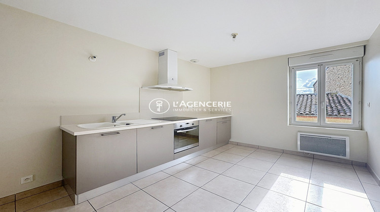 Ma-Cabane - Location Appartement Saint-Juéry, 47 m²