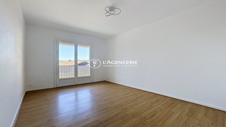 Ma-Cabane - Location Appartement Saint-Juéry, 70 m²