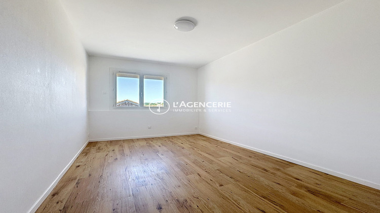 Ma-Cabane - Location Appartement Saint-Juéry, 70 m²
