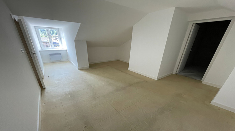 Ma-Cabane - Location Appartement SAINT-JULIEN-CHAPTEUIL, 87 m²