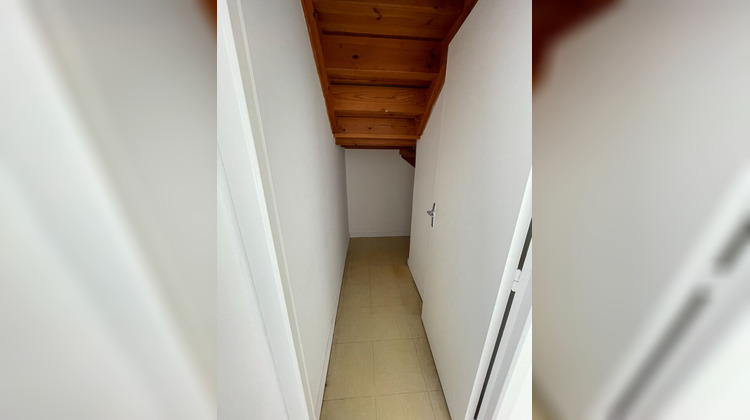 Ma-Cabane - Location Appartement SAINT-JULIEN-CHAPTEUIL, 87 m²