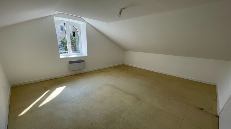 Ma-Cabane - Location Appartement SAINT-JULIEN-CHAPTEUIL, 87 m²