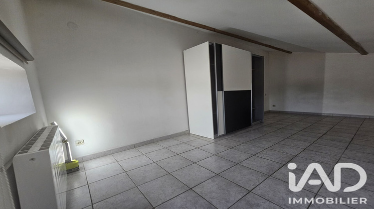 Ma-Cabane - Location Appartement Saint-Julien-de-Peyrolas, 57 m²