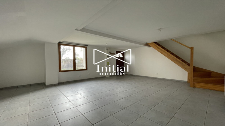 Ma-Cabane - Location Appartement Saint-Julien-les-Villas, 35 m²