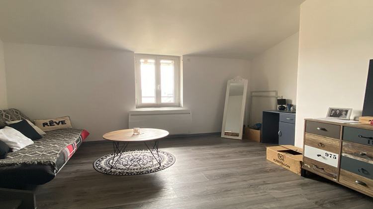 Ma-Cabane - Location Appartement SAINT-JUNIEN, 61 m²