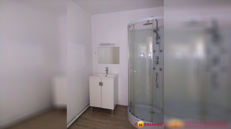 Ma-Cabane - Location Appartement Saint-Junien, 58 m²