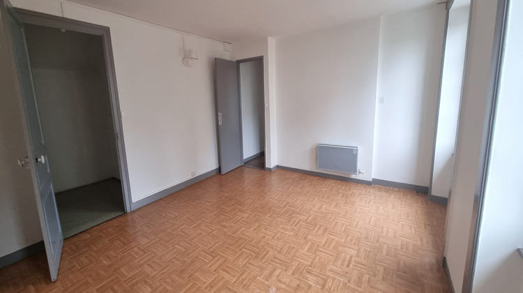 Ma-Cabane - Location Appartement Saint-Junien, 102 m²