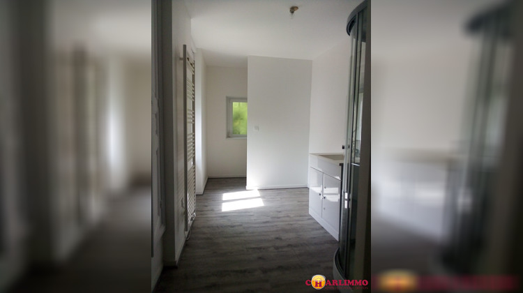 Ma-Cabane - Location Appartement Saint-Junien, 76 m²