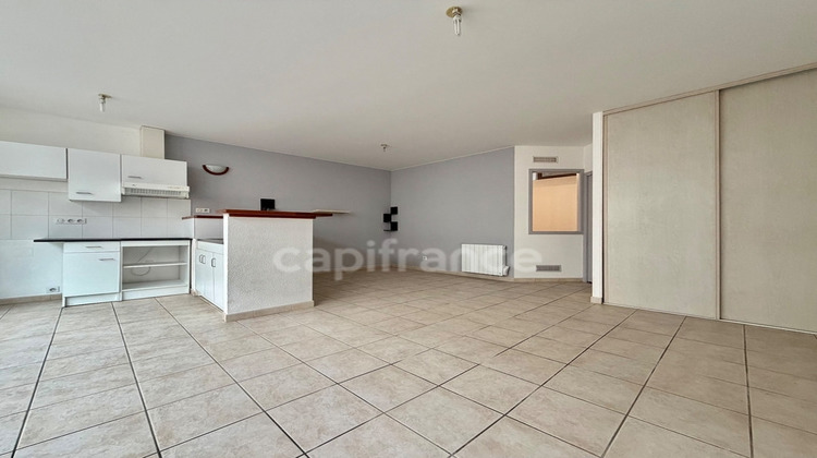 Ma-Cabane - Location Appartement SAINT JUST EN CHEVALET, 48 m²