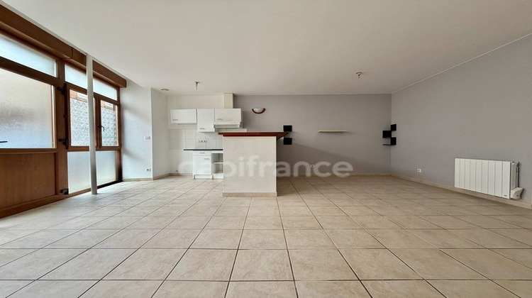 Ma-Cabane - Location Appartement SAINT JUST EN CHEVALET, 48 m²
