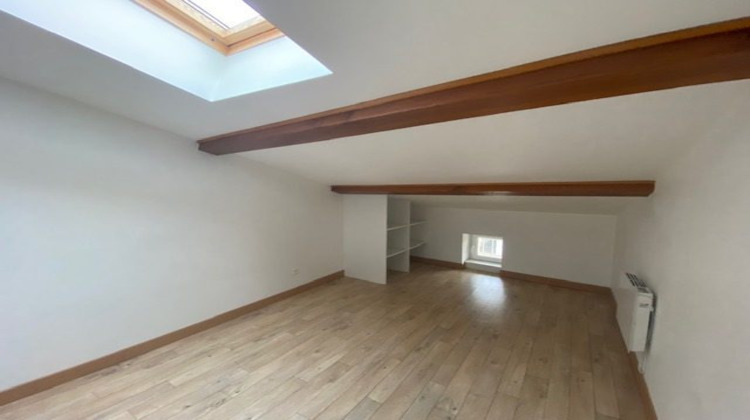 Ma-Cabane - Location Appartement Saint-Just-la-Pendue, 72 m²