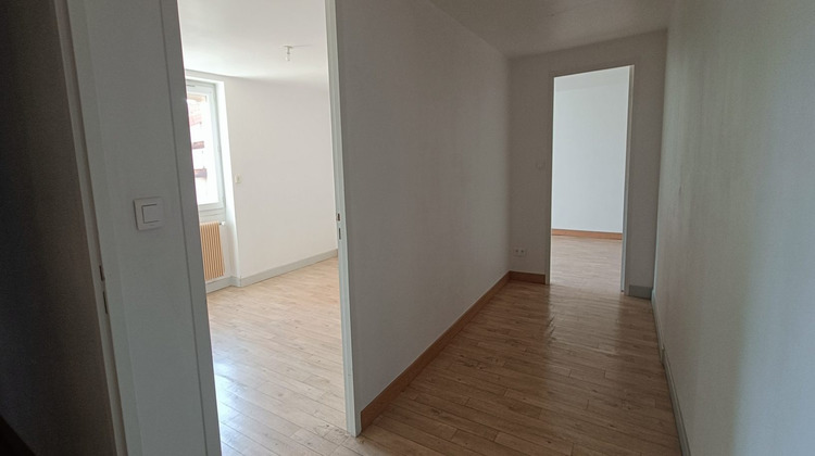 Ma-Cabane - Location Appartement Saint-Just-la-Pendue, 92 m²