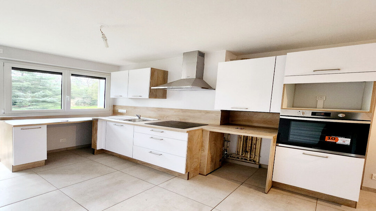 Ma-Cabane - Location Appartement SAINT-JUST-SAINT-RAMBERT, 76 m²