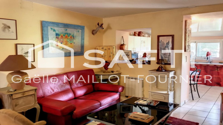 Ma-Cabane - Location Appartement Saint-Laurent-de-Cerdans, 40 m²