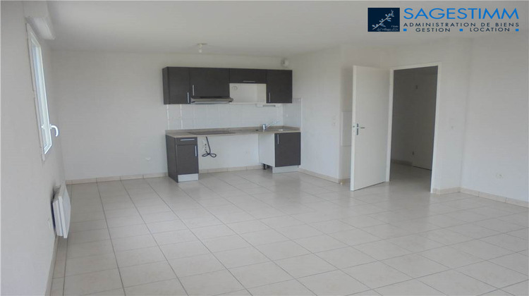 Ma-Cabane - Location Appartement SAINT-LAURENT-DE-LA-SALANQUE, 35 m²