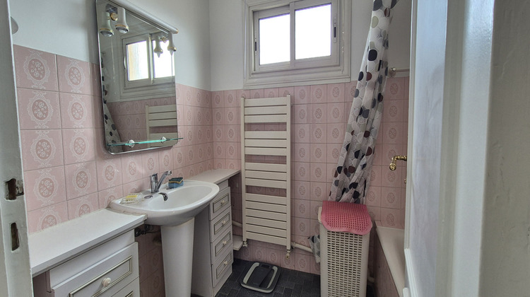 Ma-Cabane - Location Appartement Saint-Laurent-du-Var, 63 m²