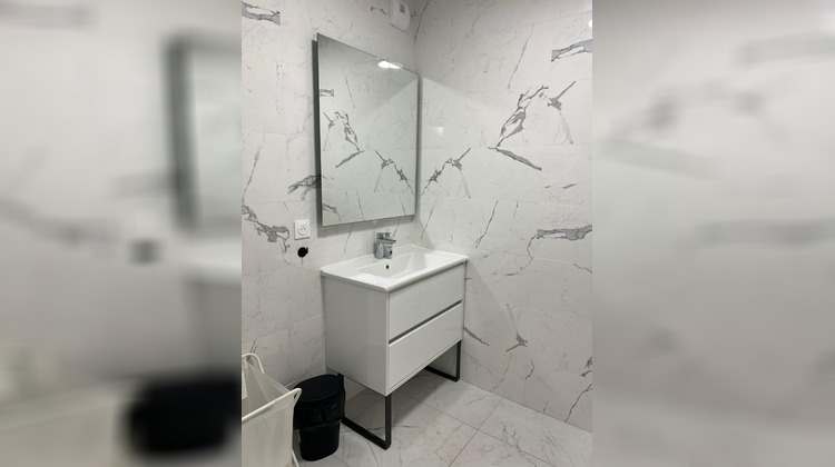 Ma-Cabane - Location Appartement SAINT LAURENT DU VAR, 48 m²