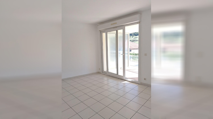 Ma-Cabane - Location Appartement Saint-Laurent-en-Royans, 57 m²