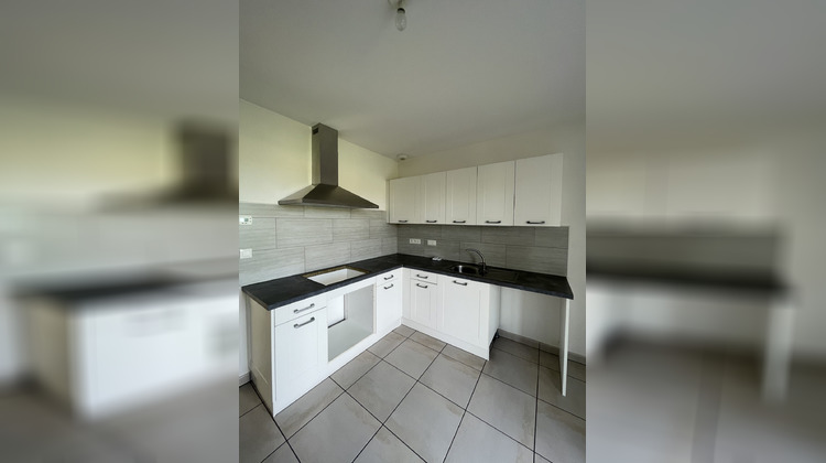 Ma-Cabane - Location Appartement Saint-Laurent-la-Conche, 104 m²