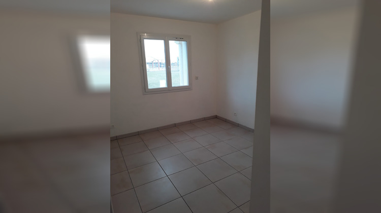 Ma-Cabane - Location Appartement Saint-Laurent-la-Conche, 104 m²