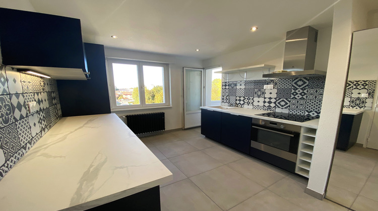 Ma-Cabane - Location Appartement Saint-Louis, 70 m²