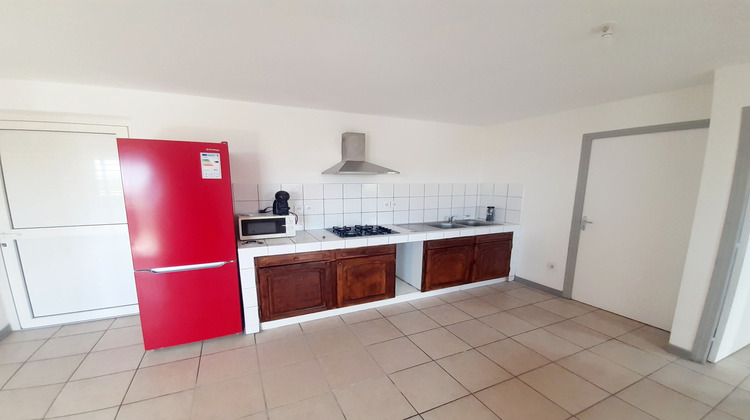Ma-Cabane - Location Appartement Saint-Louis, 104 m²