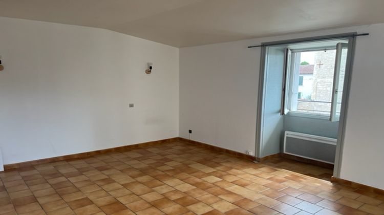 Ma-Cabane - Location Appartement SAINT-MAIXENT-L'ECOLE, 35 m²