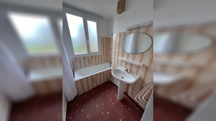 Ma-Cabane - Location Appartement SAINT-MAIXENT-L'ECOLE, 98 m²