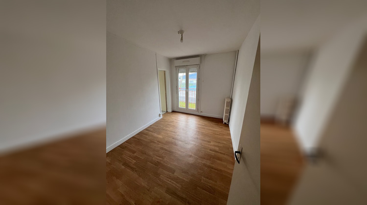 Ma-Cabane - Location Appartement SAINT-MAIXENT-L'ECOLE, 98 m²