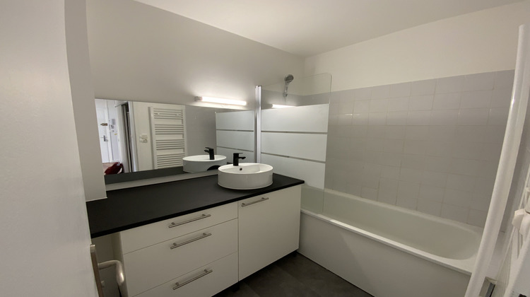 Ma-Cabane - Location Appartement Saint-Marcel, 74 m²