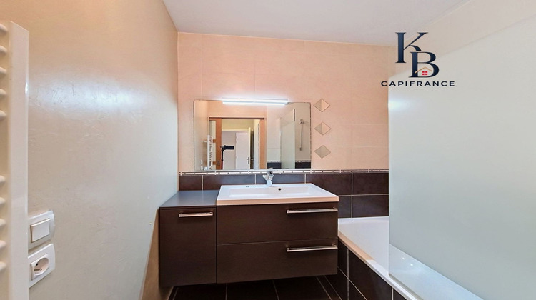Ma-Cabane - Location Appartement SAINT MARTIN BELLEVUE, 67 m²