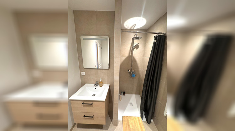 Ma-Cabane - Location Appartement Saint-Martin-d'Estréaux, 35 m²