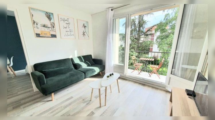 Ma-Cabane - Location Appartement Saint-martin-d'hères, 11 m²