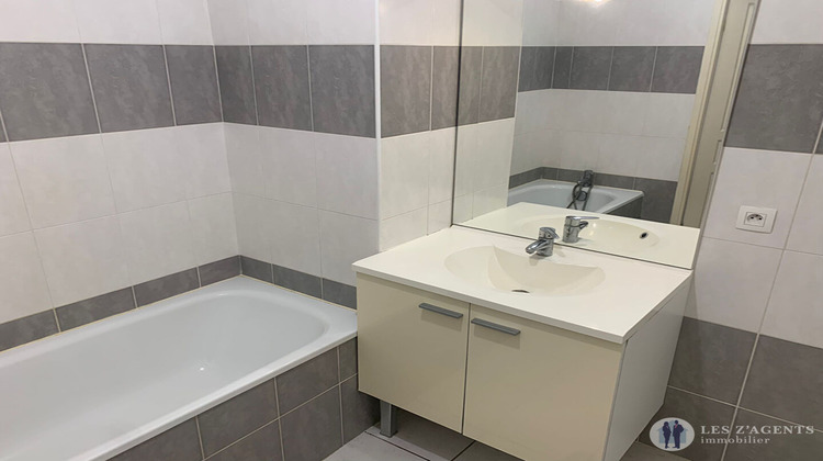 Ma-Cabane - Location Appartement SAINT-MARTIN-D'HERES, 50 m²